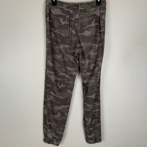 Athleta Camo Farallon Jogger Casual Athleisure Size 6 Green Camo Pull On Stretch - Picture 3 of 9